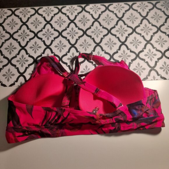 *BOGO FREE* Torrid Size 3 Tropical Wireless XO Triangle Swim Top - Picture 3 of 8